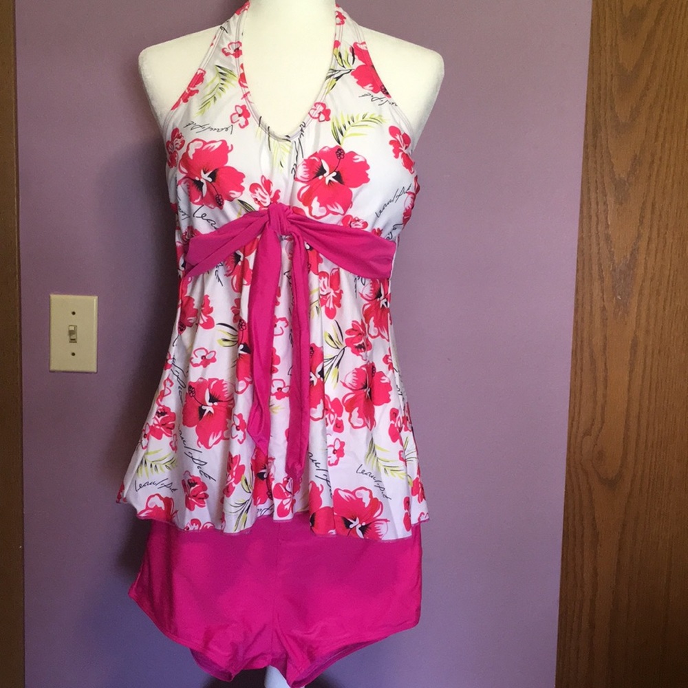 NWT Bright Halter 2-Piece Tankini
